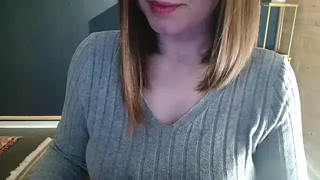 NicoleLove  online show from 06/07/26, 02:16