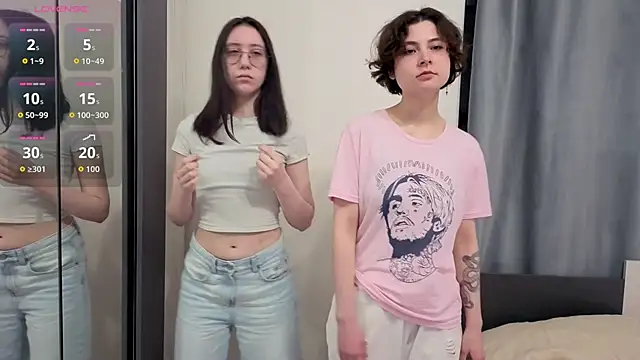 Snapshot of AllisonKierce chatting on 04/12/26, 03:11 AllisonKierce online show from 04/12/26, 03:11