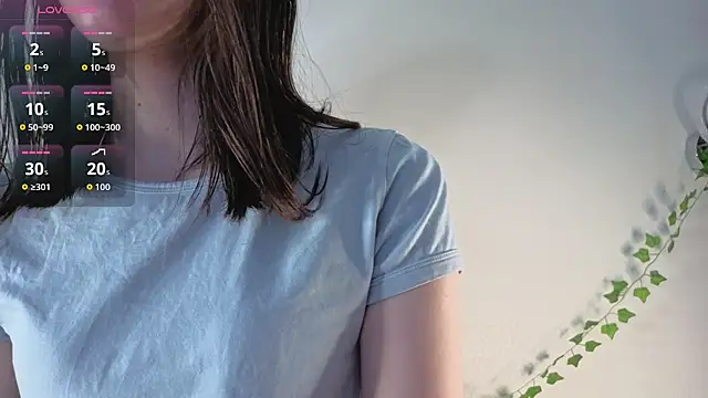 Snapshot of AllisonKierce chatting on 04/13/26, 03:34 AllisonKierce online show from 04/13/26, 03:34