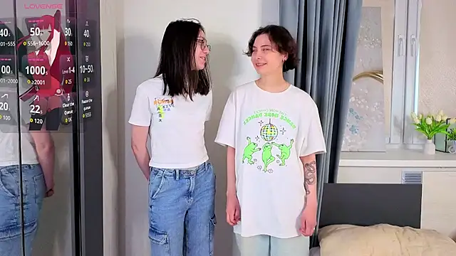 AllisonKierce online show from 04/25/26, 03:09