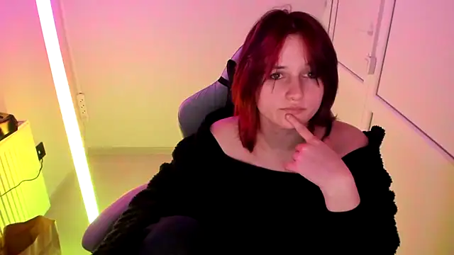 GoldenKiss online show from 04/27/26, 07:01