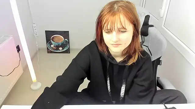 GoldenKiss online show from 05/18/26, 07:03