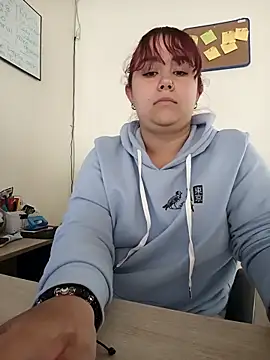 AliceScoot  online show from 05/07/26, 05:51