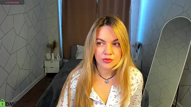 Snapshot of Jennifer_Perezz chatting on 04/23/26, 01:07 Jennifer Perezz online show from 04/23/26, 01:07