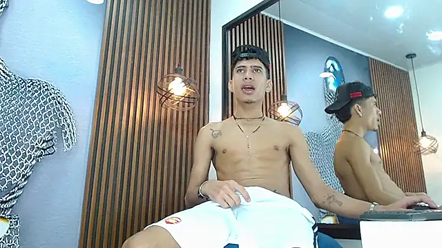 Skinny cute Alyer online show from 04/28/26, 02:27