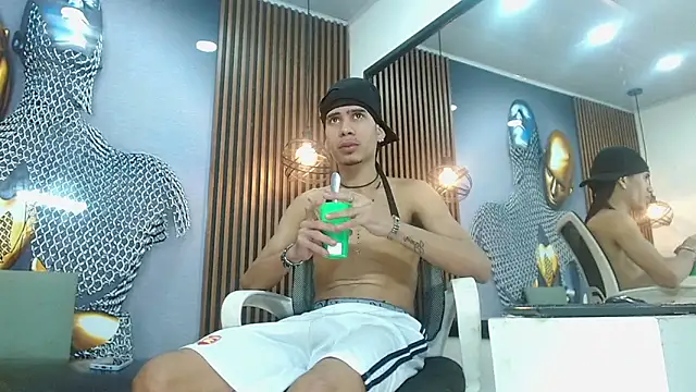Skinny cute Alyer online show from 05/05/26, 02:08