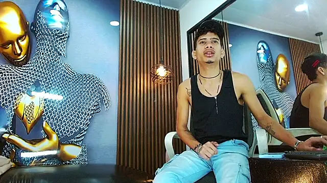 Skinny cute Alyer online show from 05/13/26, 01:58