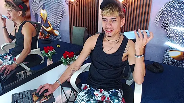 Skinny cute Alyer online show from 05/28/26, 03:04