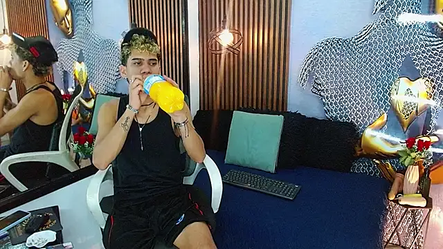 Skinny cute Alyer online show from 05/30/26, 02:08