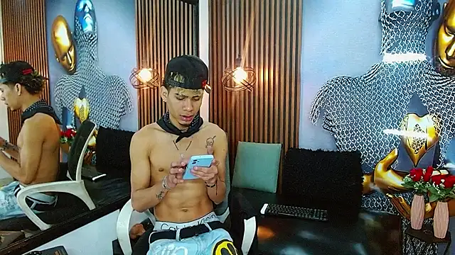 Skinny cute Alyer online show from 07/08/26, 02:38