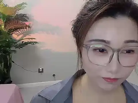 Snapshot of Yunxi- chatting on 04/15/26, 01:34 Yunxi- online show from 04/15/26, 01:34