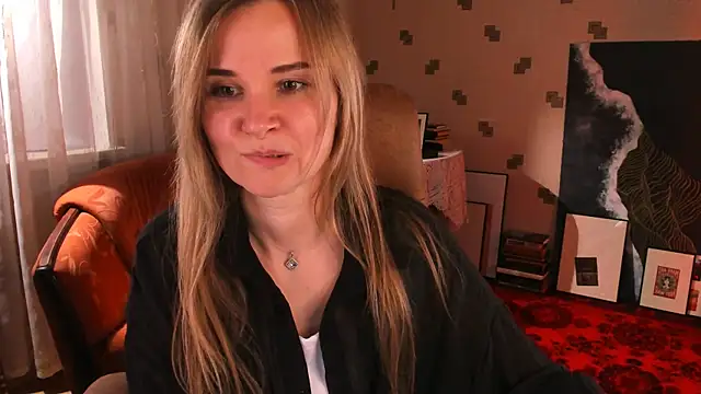 MiaSparkes online show from 06/18/26, 09:14
