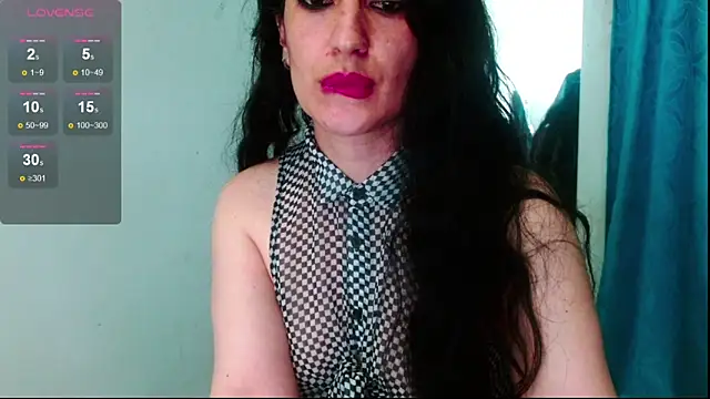 Snapshot of diosa_gil chatting on 06/11/26, 02:53 diosa gil online show from 06/11/26, 02:53