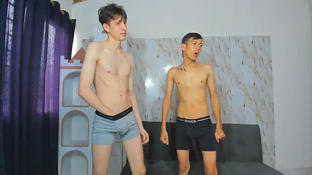 Snapshot of Sweet_boyshot chatting on 04/10/26, 02:00 Sweet boyshot online show from 04/10/26, 02:00