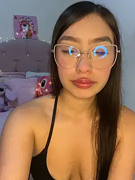 Snapshot of Miakittyyy chatting on 04/14/26, 02:56 Miakittyyy online show from 04/14/26, 02:56