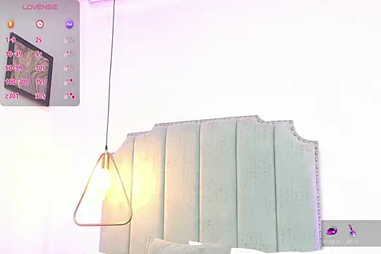 MoonBlue95 online show from 04/30/26, 12:17