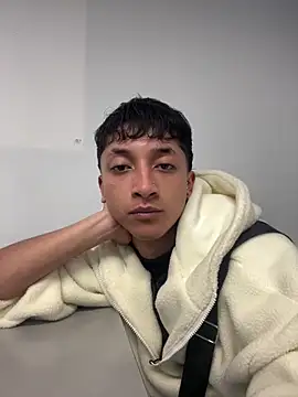 Aaron Brink  online show from 04/10/26, 01:05