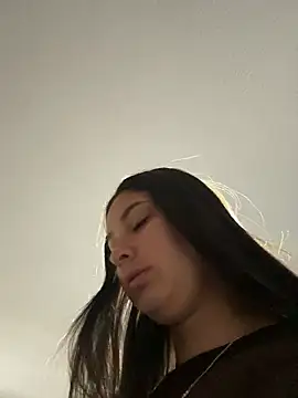 Lucyfer-fire online show from 04/29/26, 11:14
