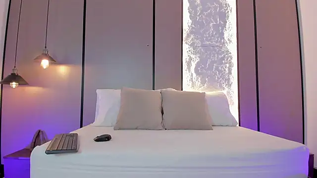jade spinters online show from 06/18/26, 08:02