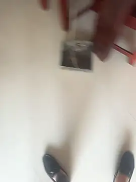 Snapshot of tanhua002 chatting on 04/10/26, 05:45 tanhua002 online show from 04/10/26, 05:45