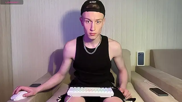 Travis Gracile online show from 05/03/26, 09:48