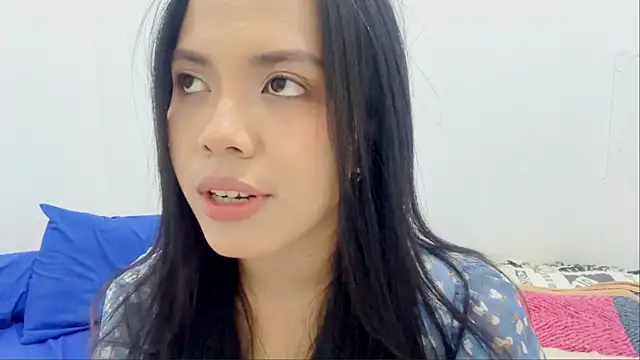 Snapshot of LiliyanaS chatting on 05/24/26, 01:16 LiliyanaS online show from 05/24/26, 01:16
