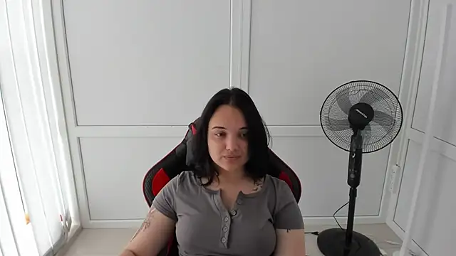 Caroline cutte online show from 06/14/26, 06:48