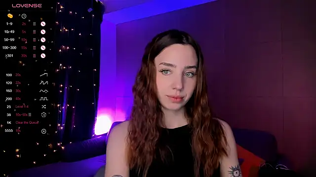 CharliGrace  online show from 04/25/26, 08:06