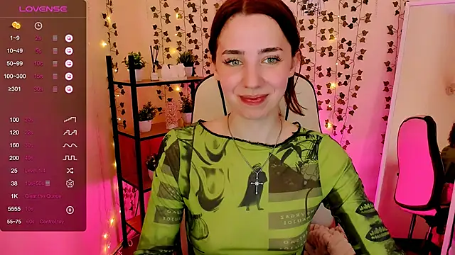 Snapshot of CharliGrace_ chatting on 06/29/26, 02:18 CharliGrace online show from 06/29/26, 02:18
