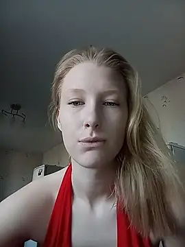Snapshot of Tanya_Savel chatting on 04/27/26, 01:14 Tanya Savel online show from 04/27/26, 01:14