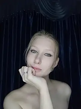 Snapshot of Tanya_Savel chatting on 05/01/26, 02:32 Tanya Savel online show from 05/01/26, 02:32