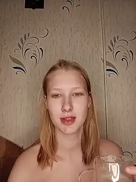 Snapshot of Tanya_Savel chatting on 05/04/26, 06:26 Tanya Savel online show from 05/04/26, 06:26