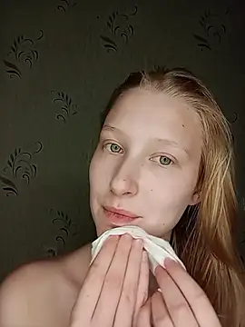 Snapshot of Tanya_Savel chatting on 05/29/26, 01:42 Tanya Savel online show from 05/29/26, 01:42