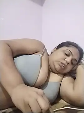 hotsilk21 online show from 07/25/26, 06:38
