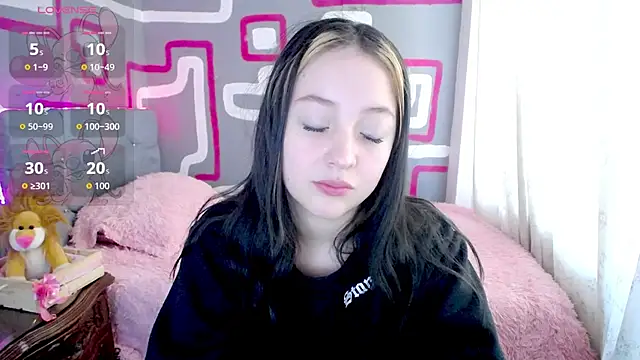 Snapshot of vero_doll12 chatting on 04/20/26, 02:20 vero doll12 online show from 04/20/26, 02:20