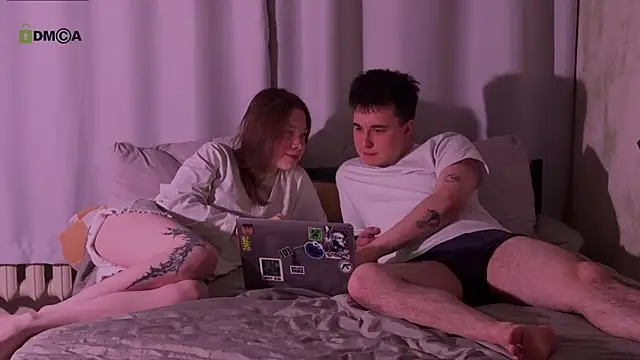 Snapshot of oakpatch chatting on 04/13/26, 04:56 oakpatch online show from 04/13/26, 04:56