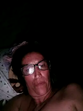 Snapshot of DulceM0609 chatting on 04/14/26, 04:40 DulceM0609 online show from 04/14/26, 04:40