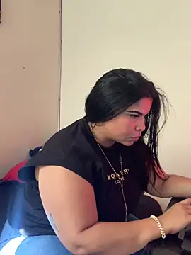Snapshot of megan_purpura chatting on 05/04/26, 02:13 megan purpura online show from 05/04/26, 02:13