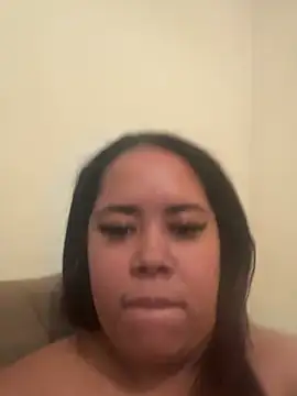 Snapshot of Tainesilva chatting on 04/13/26, 02:11 Tainesilva online show from 04/13/26, 02:11