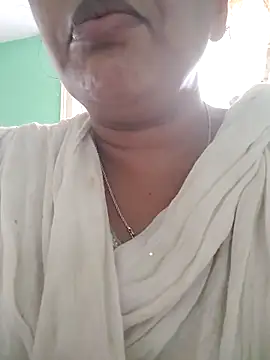 Snapshot of Monika_telugu_queen chatting on 05/09/26, 07:57 Monika telugu queen online show from 05/09/26, 07:57