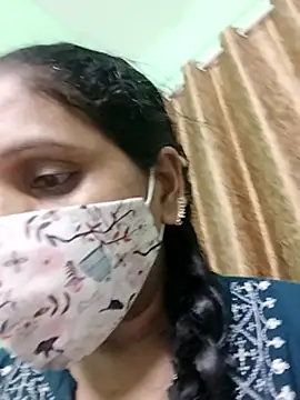 Snapshot of Monika_telugu_queen chatting on 05/10/26, 04:45 Monika telugu queen online show from 05/10/26, 04:45
