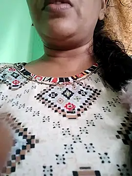 Snapshot of Monika_telugu_queen chatting on 05/14/26, 08:10 Monika telugu queen online show from 05/14/26, 08:10