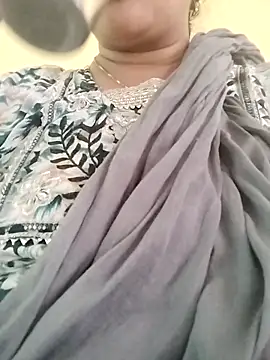 Snapshot of Monika_telugu_queen chatting on 05/19/26, 07:58 Monika telugu queen online show from 05/19/26, 07:58