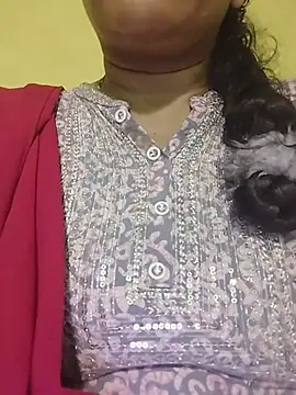 Snapshot of Monika_telugu_queen chatting on 07/12/26, 05:37 Monika telugu queen online show from 07/12/26, 05:37