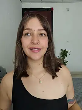 Snapshot of Mari_Rouse chatting on 05/05/26, 03:31 Mari Rouse online show from 05/05/26, 03:31