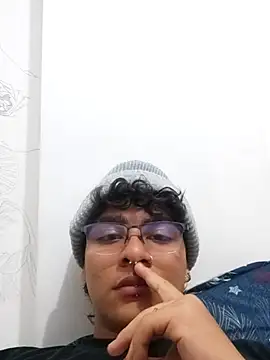 xhecho uzumaki online show from 04/22/26, 03:31