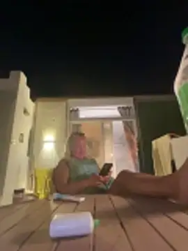 parisheliton online show from 04/18/26, 10:54