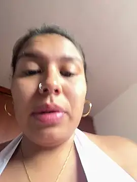 Snapshot of Iam-sophia27 chatting on 05/21/26, 04:36 Iam-sophia27 online show from 05/21/26, 04:36