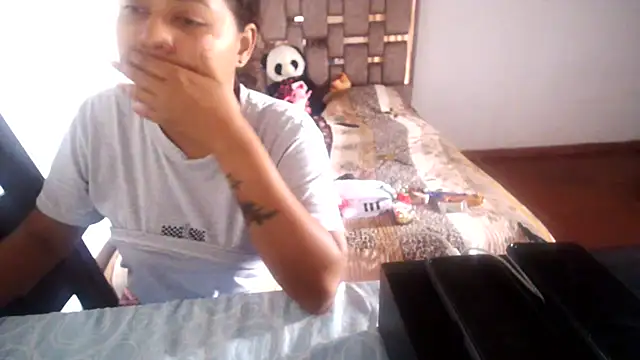 Snapshot of Ninibella chatting on 05/25/26, 05:30 Ninibella online show from 05/25/26, 05:30