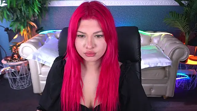 Snapshot of PinkyTrix chatting on 04/13/26, 12:54 PinkyTrix online show from 04/13/26, 12:54